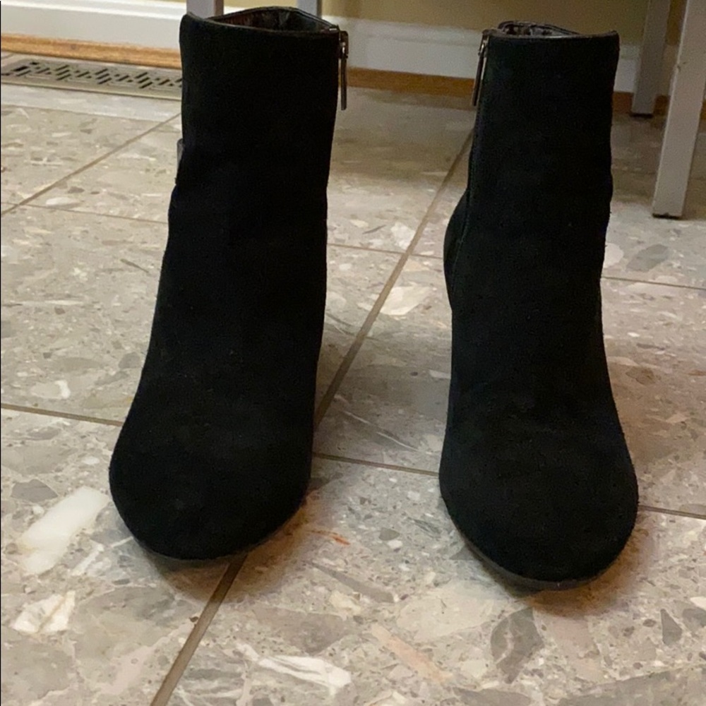Aquatalia shoe boots